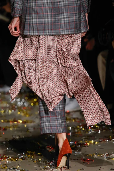 Look 14